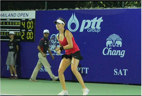 Юлия Бейгельзимер покидает турнир в Дубае