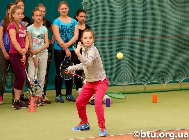 Юлия Бейгельзимер провела в Днепре мастер-класс для детей (+фото)