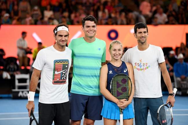 Джокович помог Федереру выиграть конкурс во время Детского дня в Мельбурне