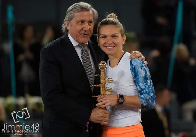 Генеральный директор WTA: "Организаторы турнира в Мадриде поступили безответственно, когда сделали Настасе частью официальной церемонии награждения"