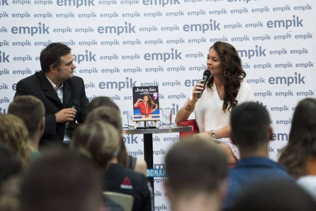 Агнешка Радваньска представила свою первую книгу (ФОТО)