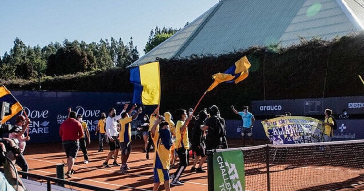 Финал теннисного турнира в Чили прервали местные протестующие (ВИДЕО)