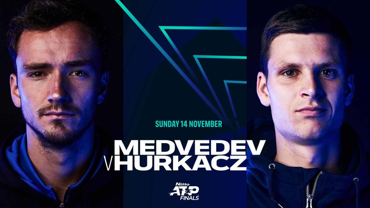 Обзор лучших ударов в матче Даниил Медведев - Хуберт Хуркач на ATP Finals (ВИДЕО)
