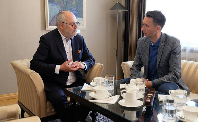Стаховский встретился с президентом Эстонии в Таллинне