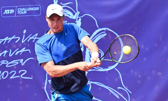 ATP Challenger Tour. Крутих успішно дебютував в Австралії, Овчаренко поступився на старті в Таїланді