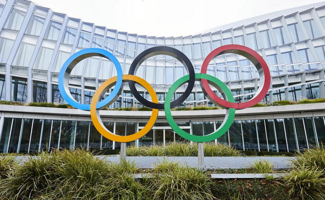 "Олимпийские игры могут показать пример мира, в котором все уважают друг друга". МОК выпустил заявление к годовщине вторжения России в Украину