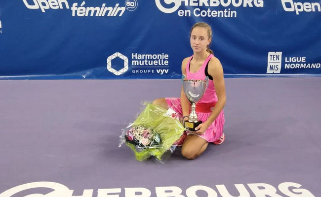 Шербур-ан-Котантен (W25). 16-летняя украинка выиграла семь матчей подряд и завоевала свой второй титул ITF