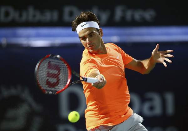 Роджер Федерер провел на корте 20 минут и вышел в полуфинал турнира в Дубае