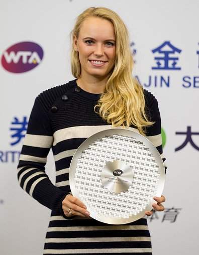 Возняцки получила премию "WTA Diamond Aces Award" за популяризацию тенниса (+видео)