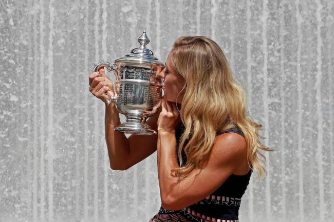 Фотосессия чемпионки US Open Анжелик Кербер в Нью-Йорке (ФОТО)