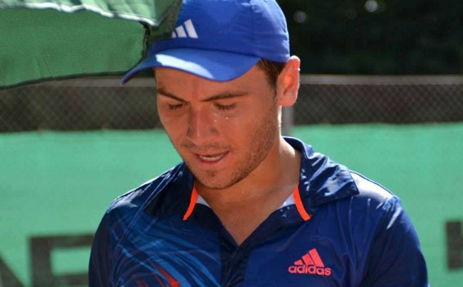 Теннисиста из Чили пожизненно дисквалифицировали из-за взяток сопернику и организаторам турнира