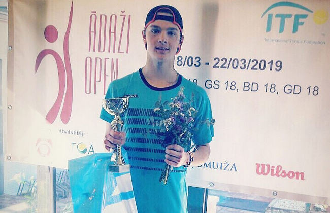 Юниоры. Захаров выиграл дебютный титул ITF Juniors