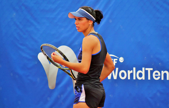 Теннисистка с украинским гражданством играет на турнире WTA с россиянкой: что известно