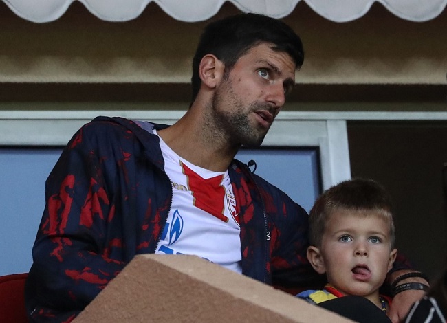 Новак Джокович пришел на пресс-конференцию вместе с сыном (ВИДЕО)
