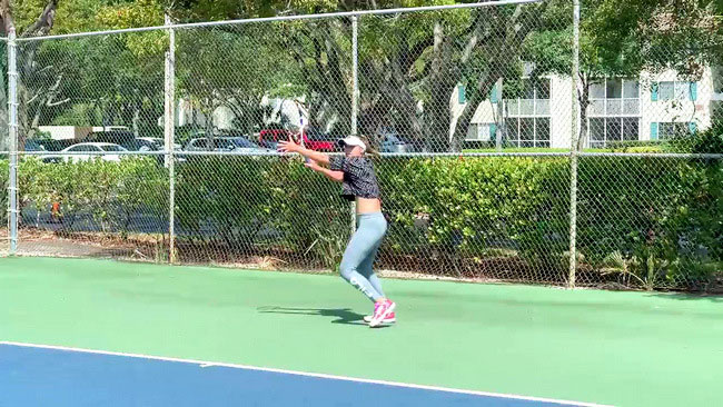 Чемпионка Australian Open показала свою тренировку во время карантина (ВИДЕО)