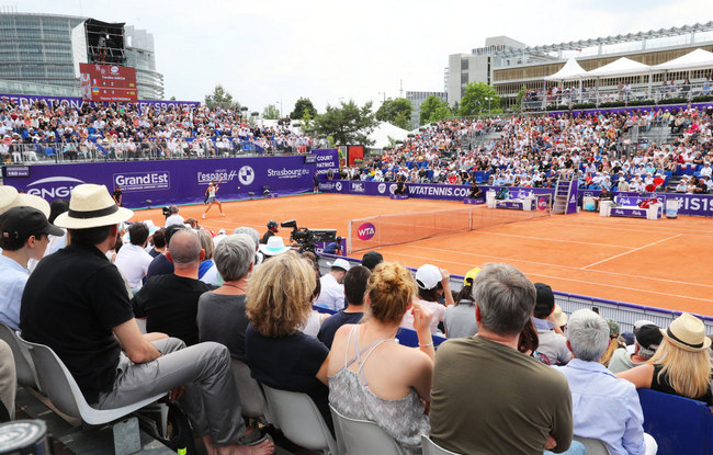 Организаторы турнира WTA в Страсбурге хотят провести соревнования накануне Ролан Гаррос