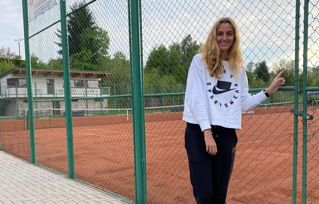 Петра Квитова посетила теннисный клуб, где начинала играть в теннис (ФОТО)