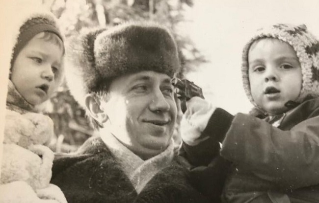 Сергей Стаховский поздравил отца с двойным праздником