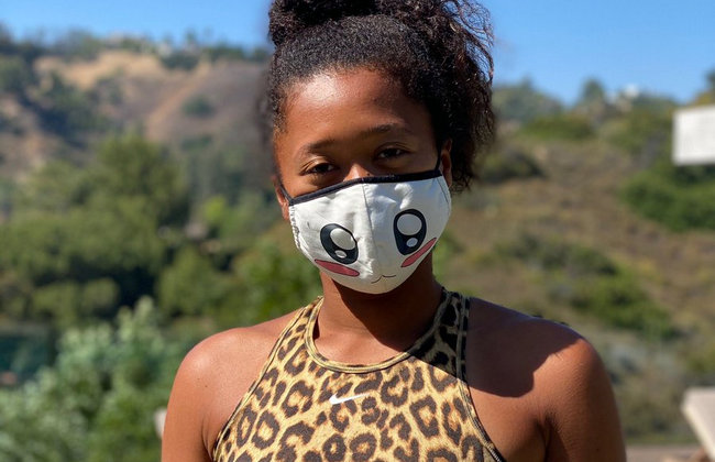 Первая партия защитных масок дизайна сестёр Осака уже распродана