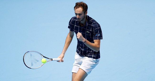 ATP Finals. Медведев побеждает Джоковича и проходит в полуфинал турнира