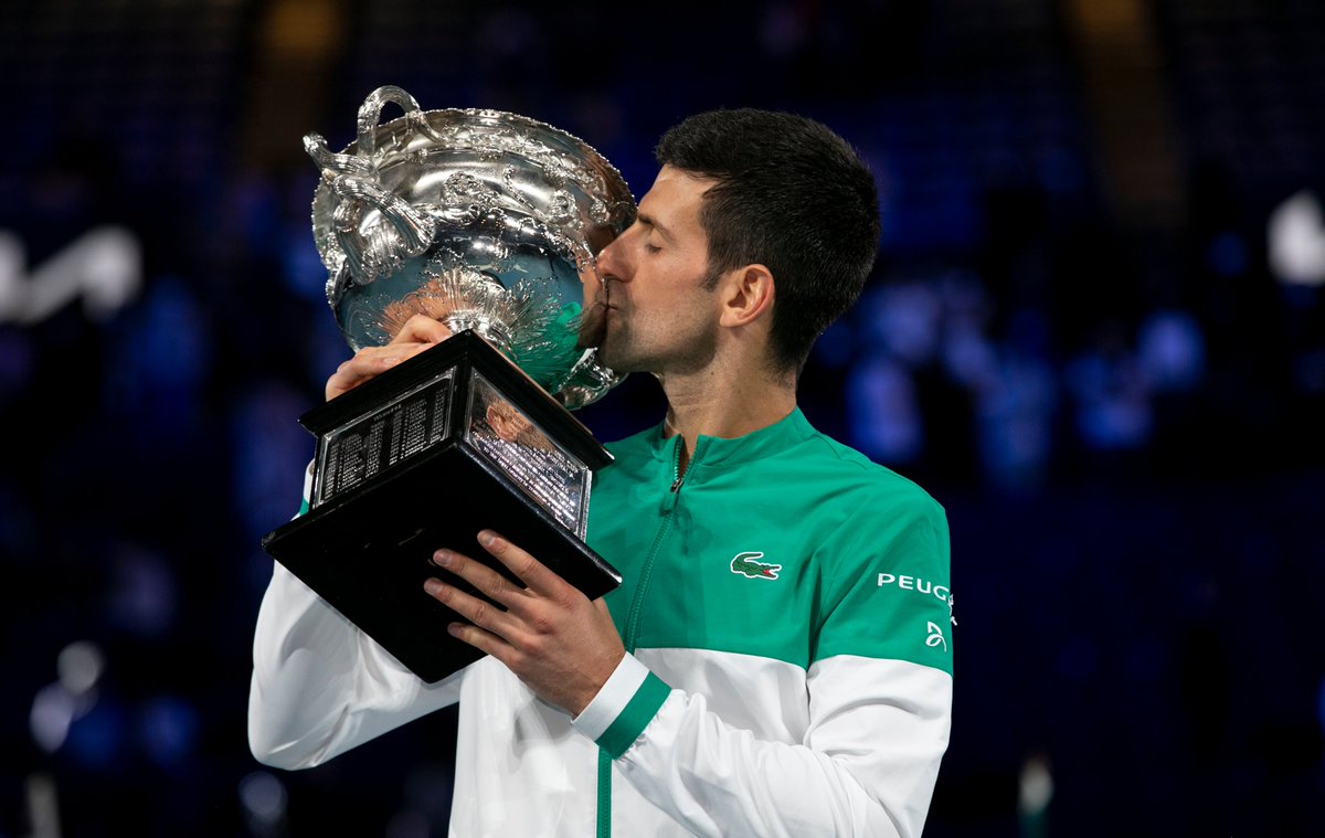 Новак Джокович після перемоги на Australian Open: "Це був один з найважчих турнірів для мене"