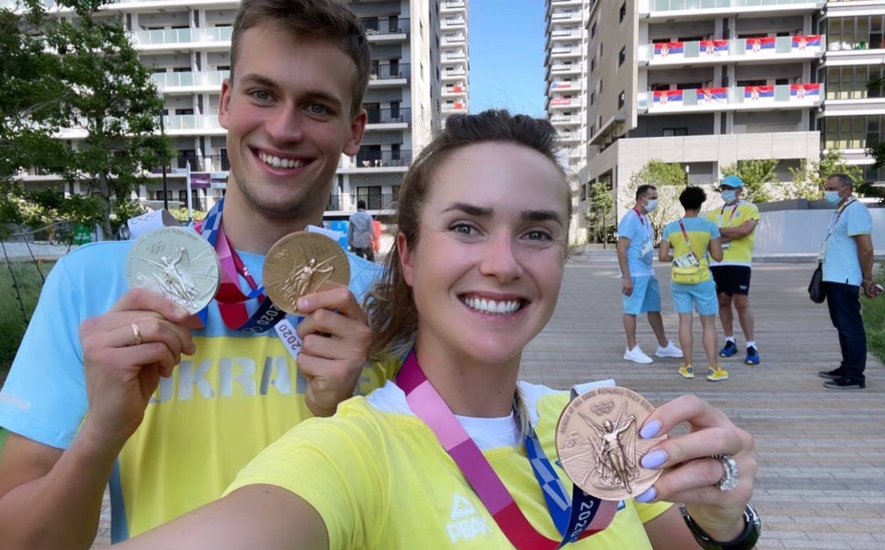 Свитолину и Романчука поздравили в Олимпийской деревне в Токио
