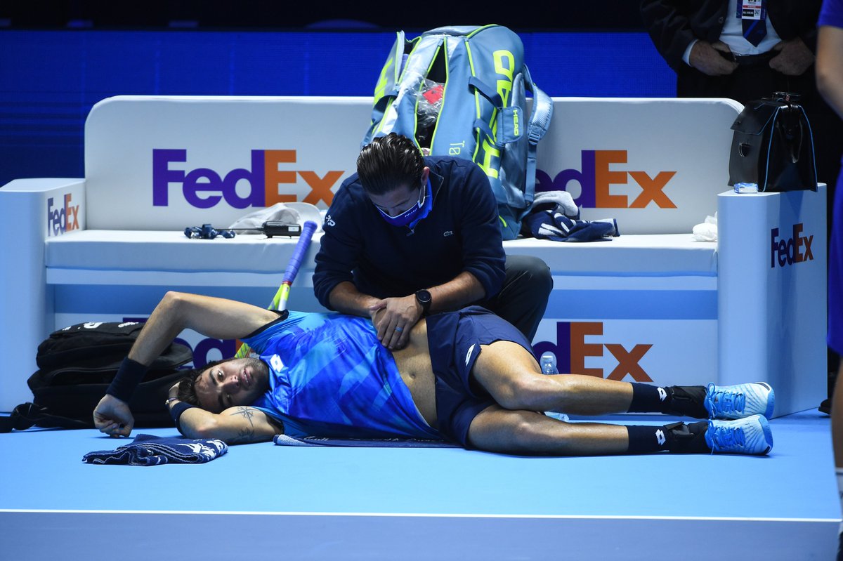 ATP Finals. Берреттини не смог доиграть матч против Зверева из-за травмы