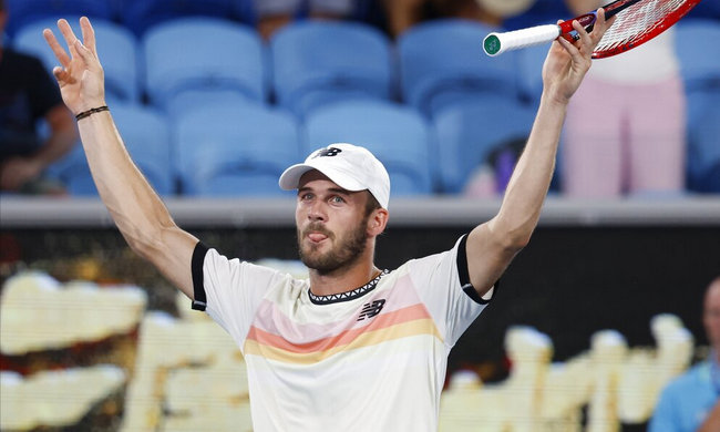 Australian Open. Джокович отдал всего пять геймов де Минору, Пол впервые вышел в четвертьфинал на "Шлеме"