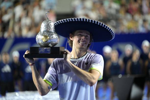 Акапулько. Де Мінор здобув вольову перемогу у фіналі та завоював сьомий титул ATP
