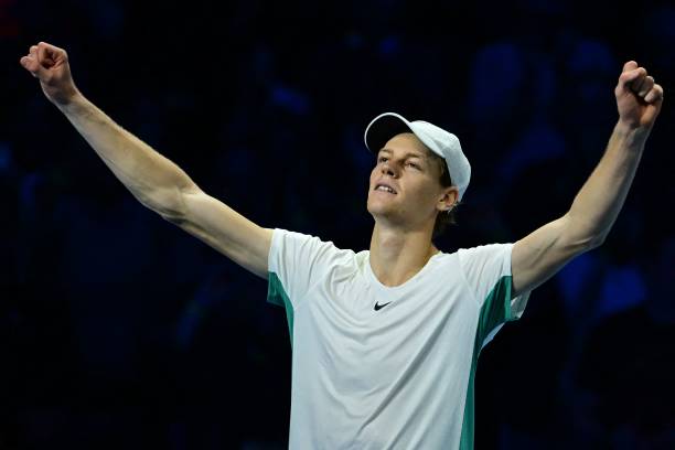 ATP Finals. Синнер в трехчасовом поединке обыграл Джоковича, но не гарантировал себе место в полуфинале