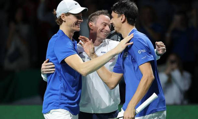 Davis Cup Finals. Италия победила Сербию в решающем парном матче полуфинала
