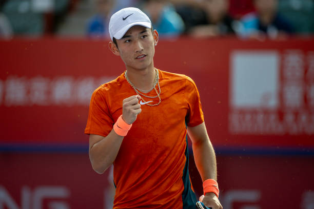 Гонконг. 18-річний Шан Цзюньчен вперше зіграє у чвертьфіналі турніру ATP, Руусувуорі вперше переміг Хачанова