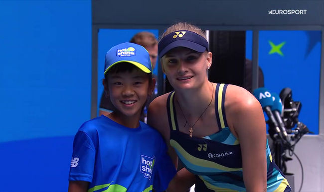 Даяна Ястремська відмовилася від спільного фото з Вікторією Азаренко перед їхнім матчем четвертого кола на Australian Open