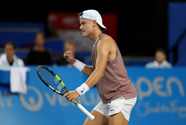 Хольгер Руне здобув 100-ту перемогу на рівні ATP-туру