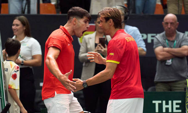 Davis Cup Finals. Испания выиграла второй матч в группе и вышла в четвертьфинал