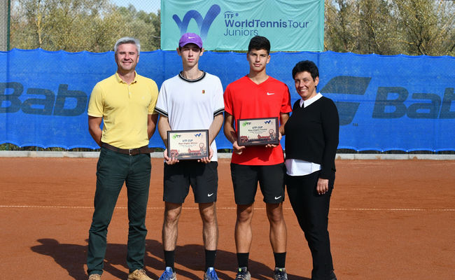 Юниоры. Саленко и Волосова вторую неделю подряд стали чемпионами турнира ITF J30 в Вышково