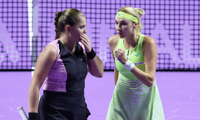 WTA Finals. Киченок и Остапенко потерпели второе поражение в своей группе