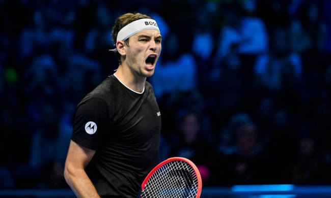 ATP Finals. Фритц в трёх сетах обыграл де Минора в последнем групповом матче