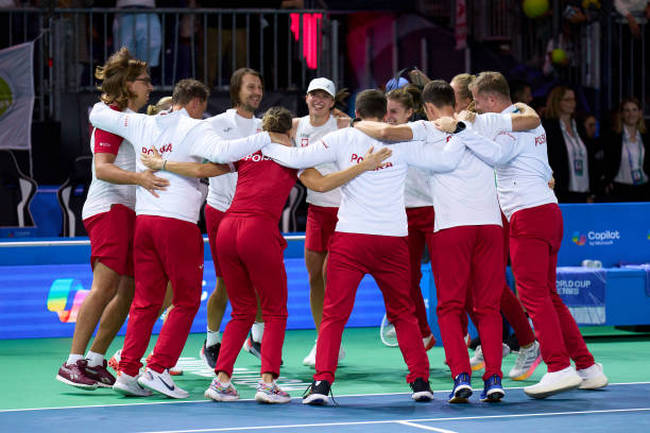 Billie Jean King Cup Finals. Лінетт та Швьонтек принесли перемогу своїй збірній у протистоянні з господарками турніру