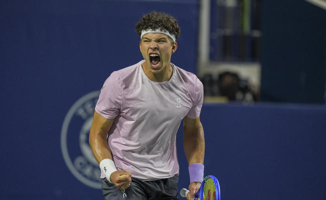 Торонто. Шелтон победил четвертую ракетку мира и впервые в карьере сыграет в финале "Мастерса"