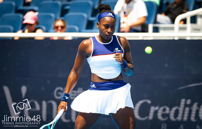 Цинциннати. Гауфф победила Ван Синьюй и третий раз в сезоне сыграет против Ястремской