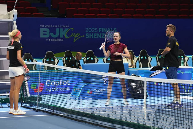 Сборная Украины провела первую тренировку перед стартом в Финале Кубка Билли Джин Кинг