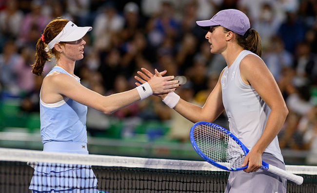 Сеул. Швёнтек одержала две разгромные победы за день и вышла в финал