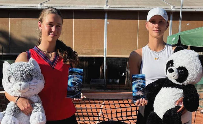 Ножан-Сюр-Марн (W15). Скляр и Фирман стали призерами турнира ITF в парном разряде