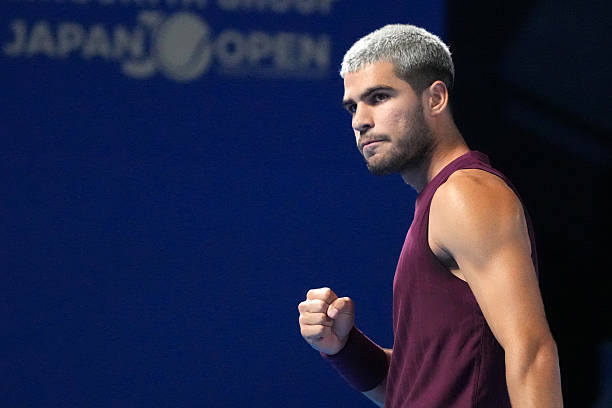 Токио. Алькарас получил травму, но сумел выиграть свой стартовый матч, Фритц с трудом одолел Диалло, Рууд и Руне прошли во второй круг