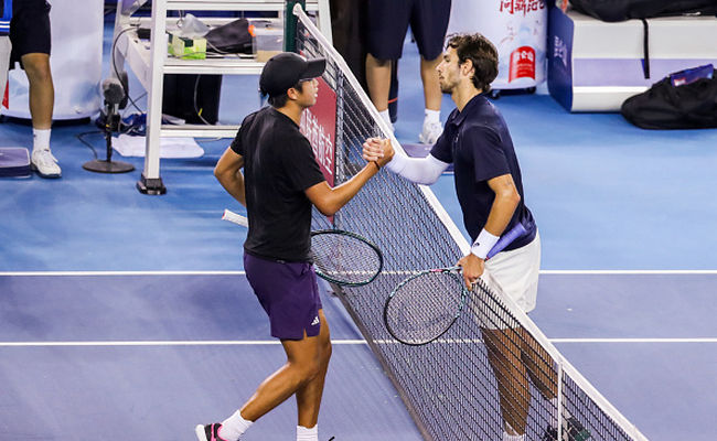Пекин. Тьен вышел в свой дебютный полуфинал после отказа Музетти, де Минор попробует впервые победить Синнера