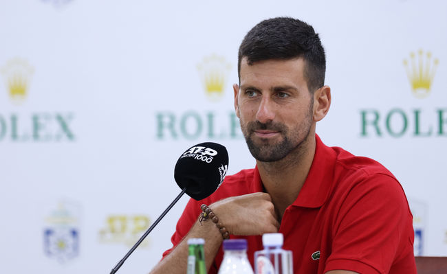 Новак Джокович - о своем первом матче в Шанхае: "Не помню, когда в последний раз играл в таких условиях"