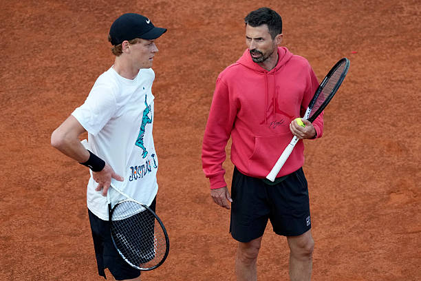 Тренер Синнера: "Когда я только начинал работать с Янником, многие в теннисном мире говорили, что Руне намного опережает его"