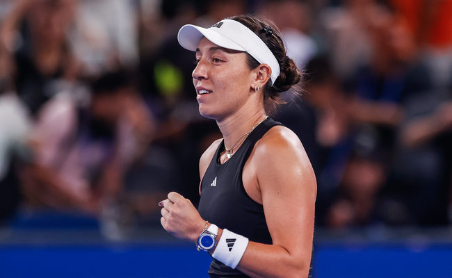 Ухань. Пегула совершила камбэк в матче против лидерки рейтинга Соболенко и будет бороться за титул