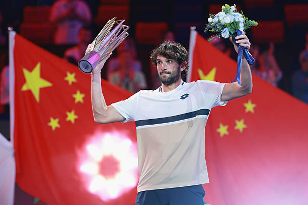 Сенсационный чемпион "Мастерса" в Шанхае получил специальное приглашение на турнир ATP 500 в Базеле